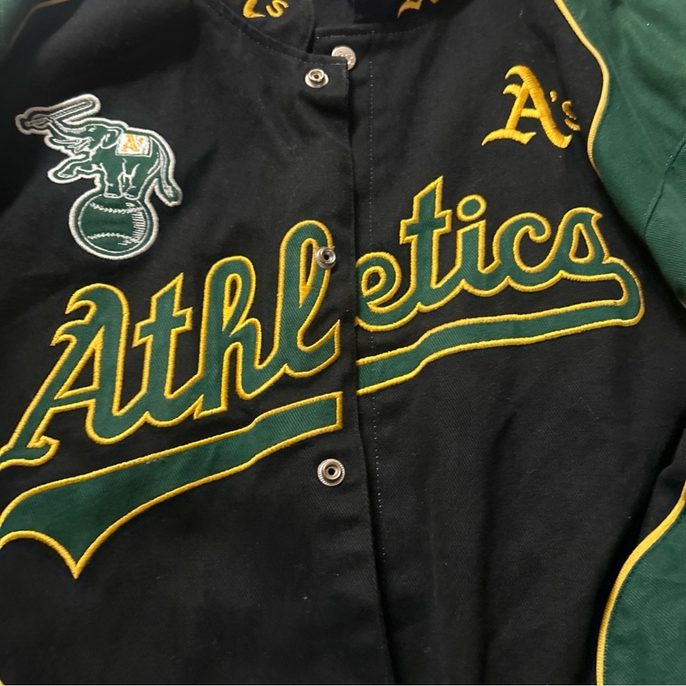 Genuine Merchandise Oakland A's Green and Black Varsity Bomber Jacket - Picture 7 of 13